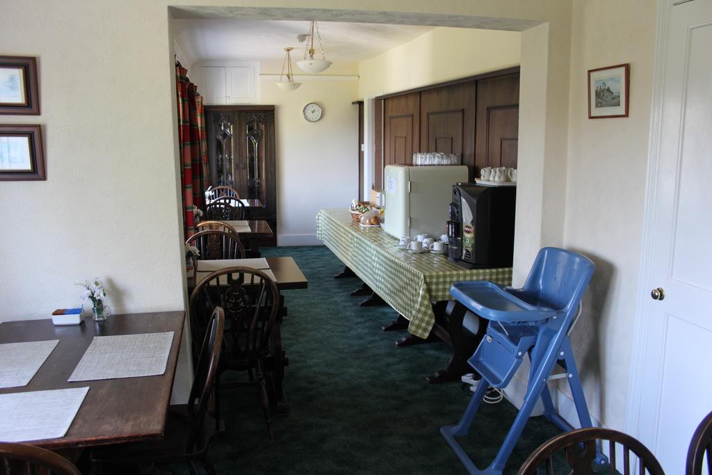 The Manor House Acomodação com café da manhã Crawley  Exterior foto